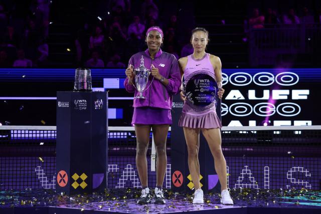 欧博官网-郑钦文痛失好局无缘冠军 首次总决赛仍满载而归