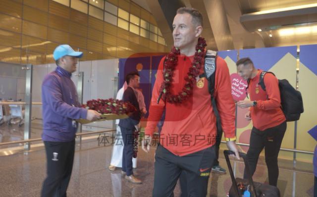 欧博官网-【观察】松弦、自信、补课，国足多哈的三件事！